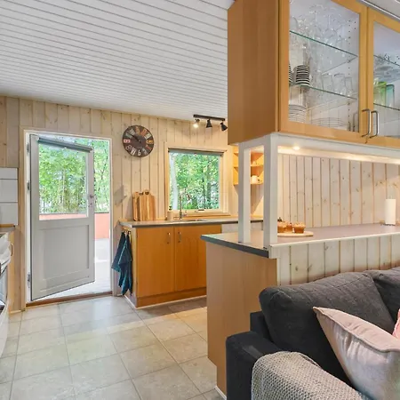 3 Bedroom Beautiful In Prázdninový dům