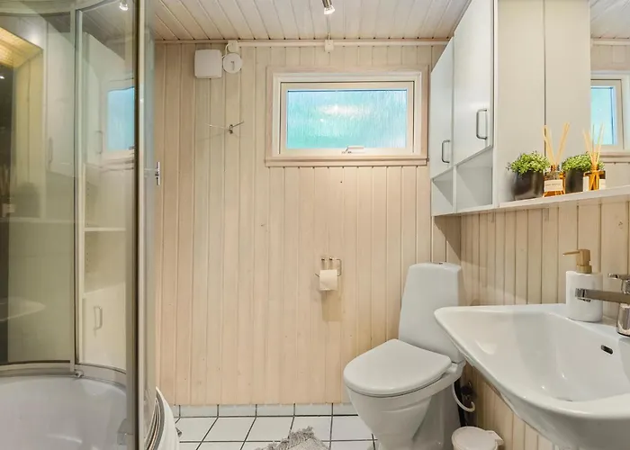 3 Bedroom Beautiful In *