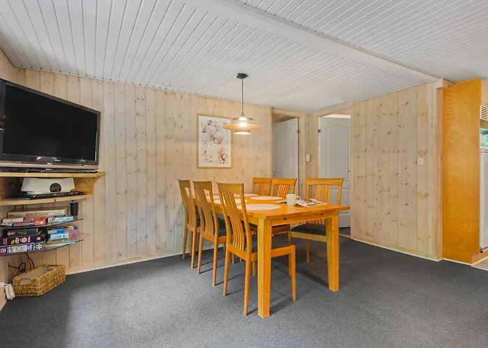 3 Bedroom Beautiful In بيت للعطل *